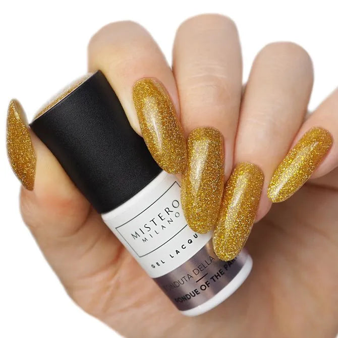 Fondue of the party - Gouden glitter gellak - Voorbeeld op nagels