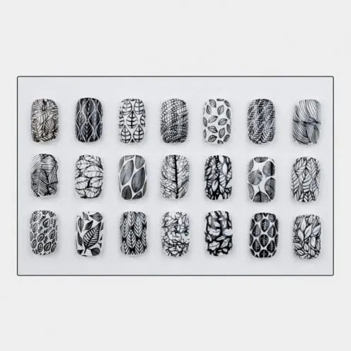 Stempelplaat met blader motieven. De ideale herfst inspiratie voor op je nagels.