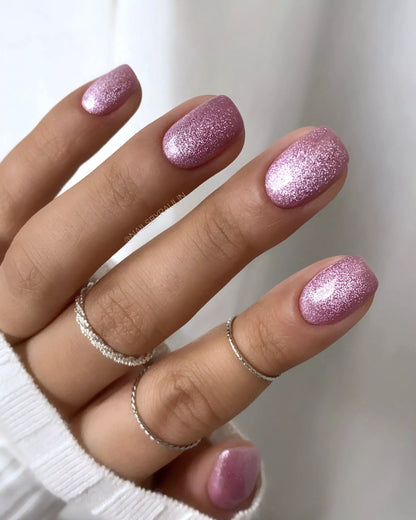 LOVE IS LOVE - Cat eye