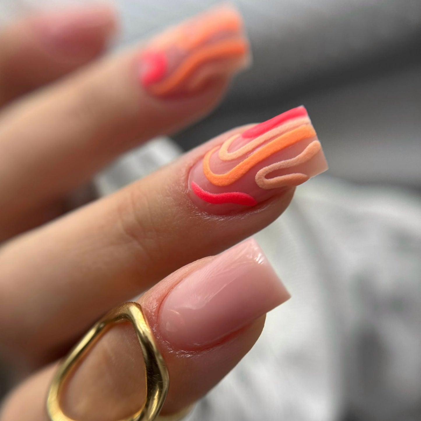 Twist & Tropic