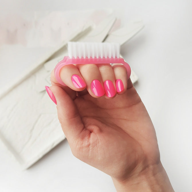 Mini nail brush
