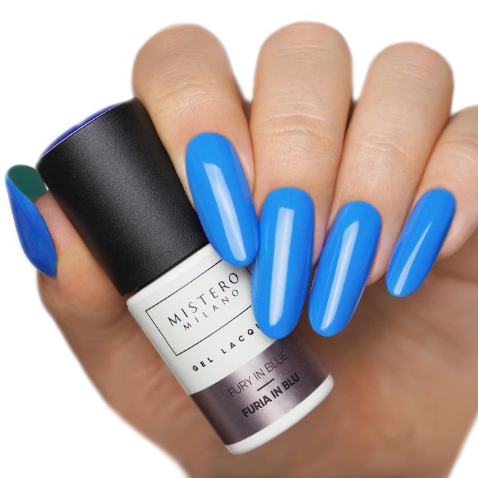 Blauwe gellak - Fury in blue - Voorbeeld op nagels