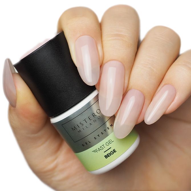 Fast gel beige - Voorbeeld op nagels - Mistero Milano