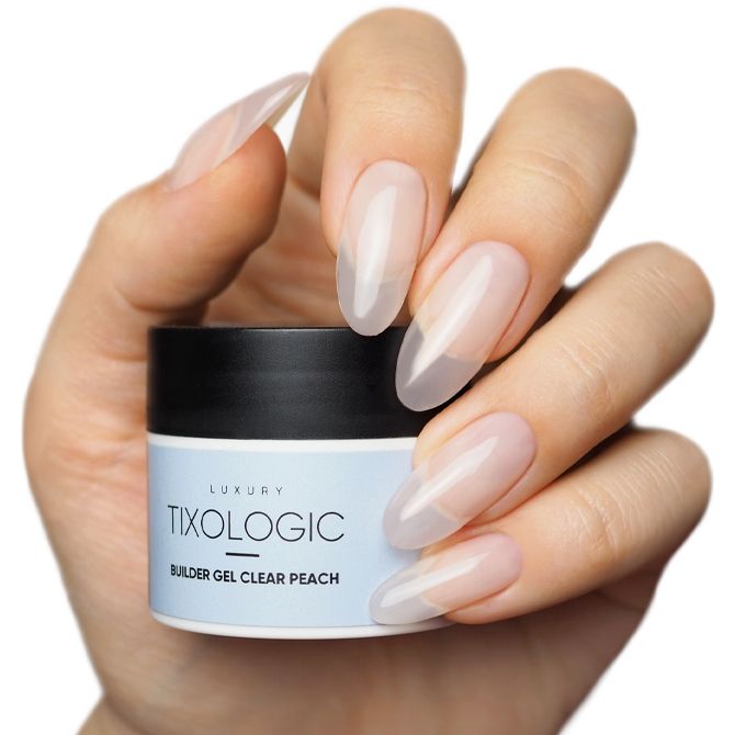 Tixologic builder gel clear peach voorbeeld op nagels