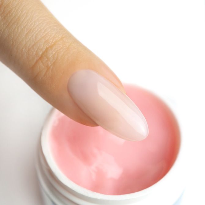 Voorbeeld van een nagel uitgevoerd met de tixologic builder gel cover pink