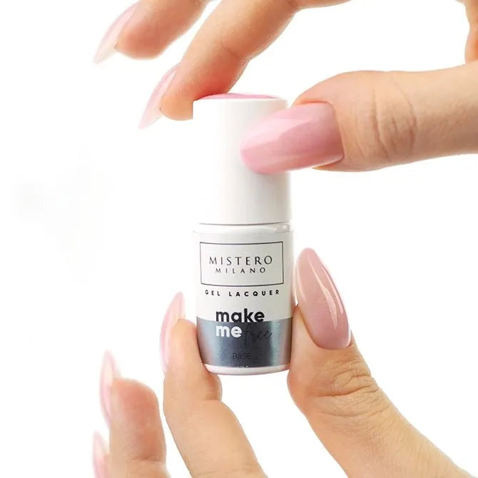 Undress me base coat deep pink - Hema vrije base coat - Voorbeeld van de gellak geplaatst op nagels