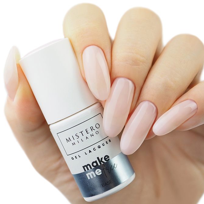 Undress me base coat light pink - Hema vrij - Voorbeeld van het kleur op nagels